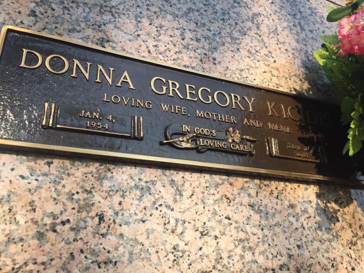 Lynn Gregory