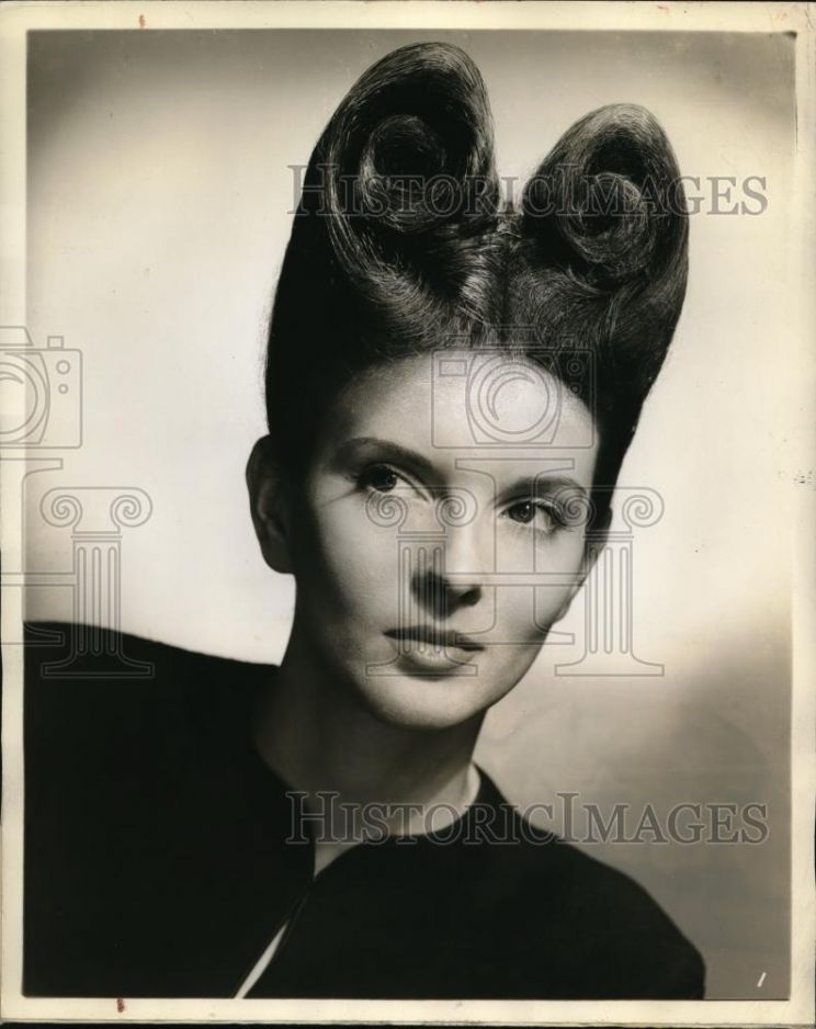 Pictures of Lynn Loring