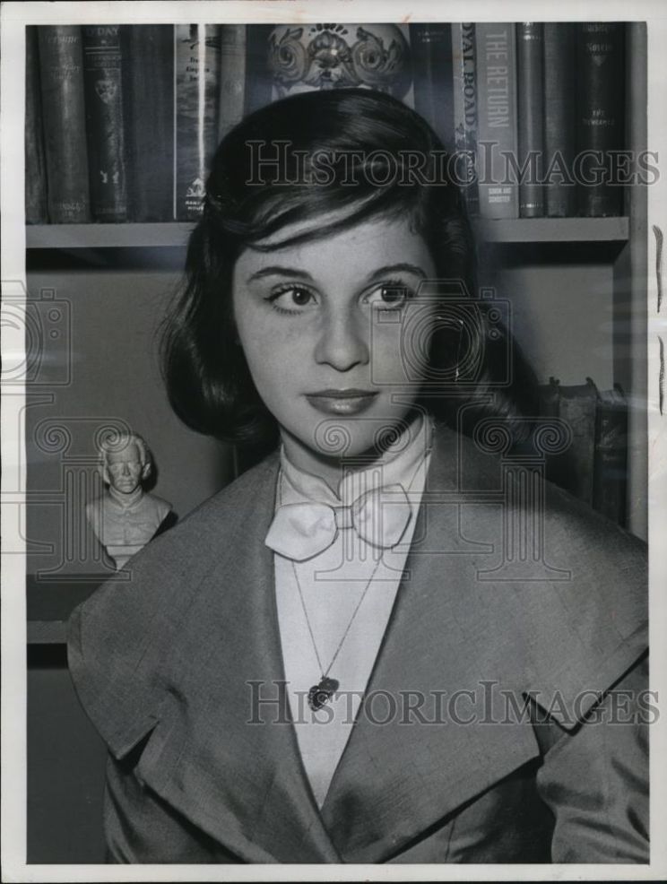 Lynn Loring