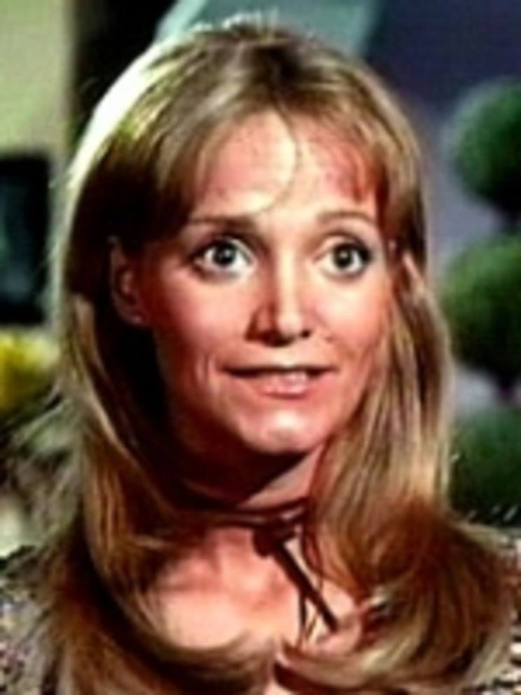Lynne Marta