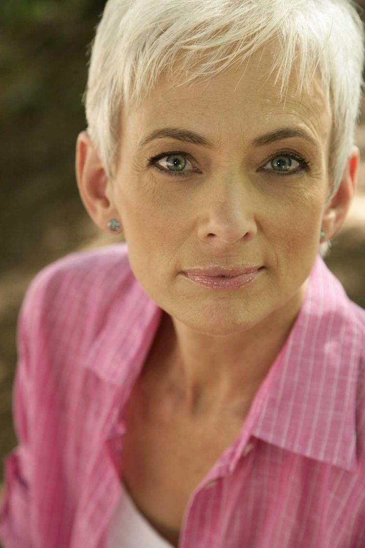 Lynne Marta