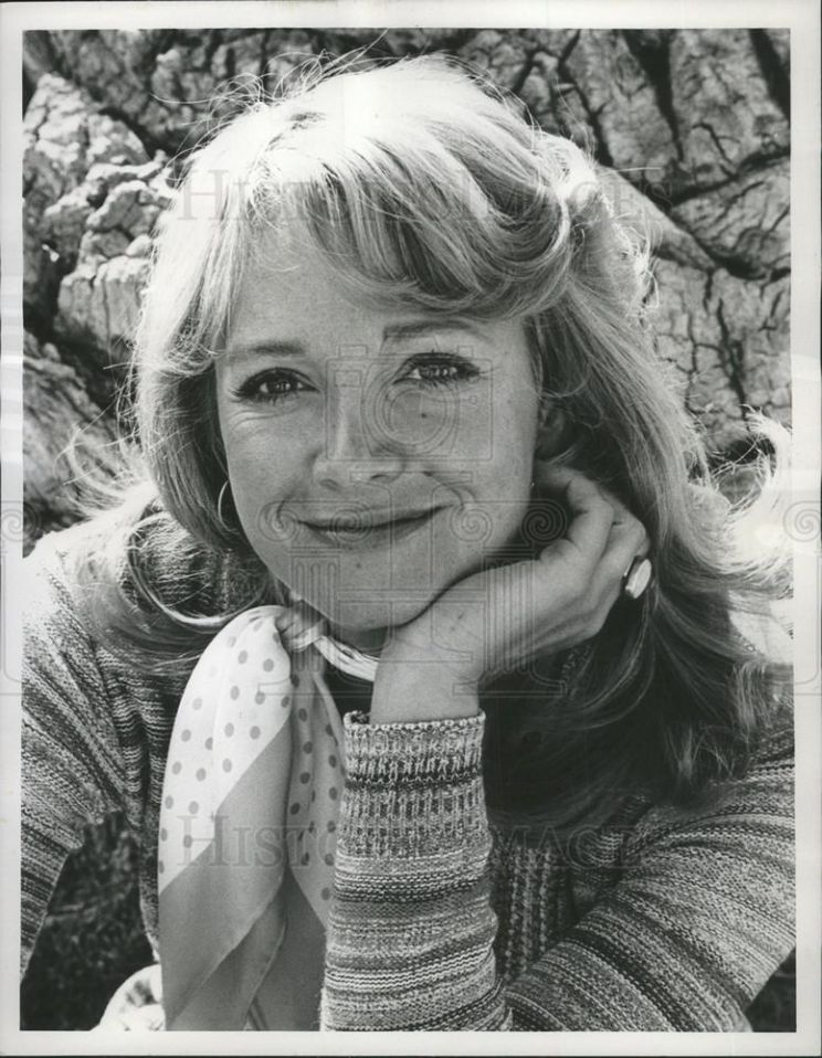 Lynne Marta