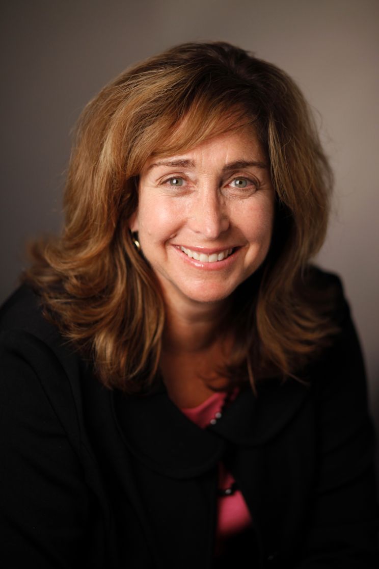 Lynne Marta