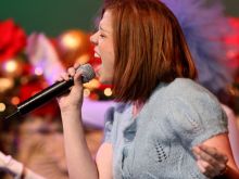 Lynsey Bartilson photo
