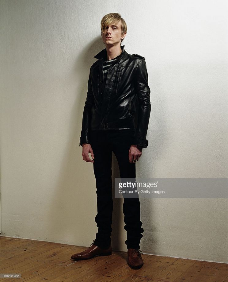 Mackenzie Crook