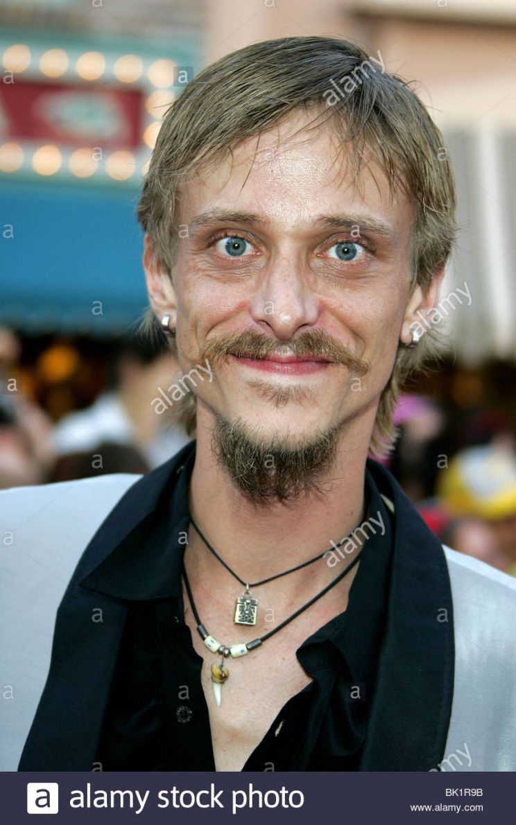 Mackenzie Crook