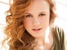 Mackenzie Lintz #579463 picture (Landscape Medium)