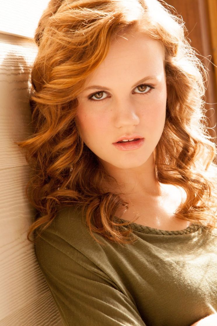 Mackenzie Lintz