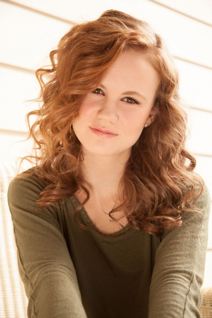 Mackenzie Lintz