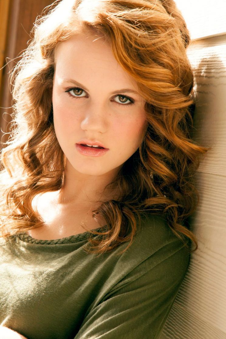 Mackenzie Lintz