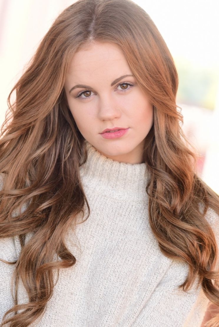 Mackenzie Lintz