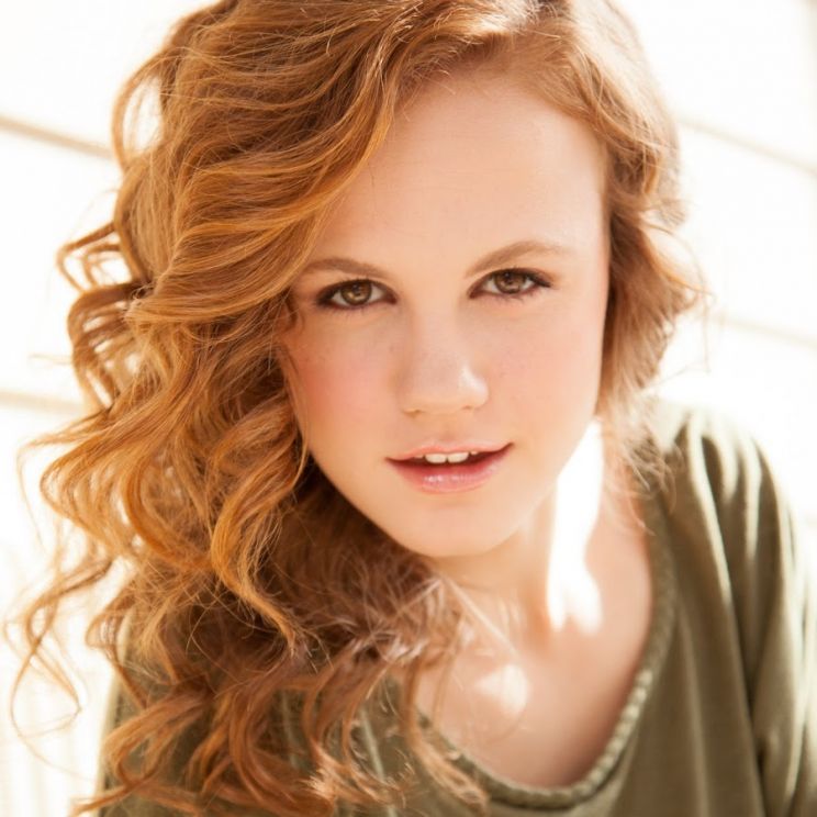 Mackenzie Lintz