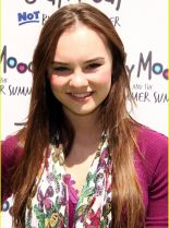 Madeline Carroll photo