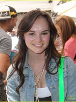 Madeline Carroll photo