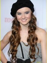 Madeline Carroll photo