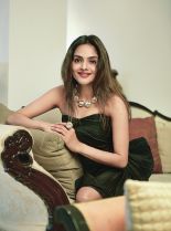 Madhoo #2652032 picture (Portrait Medium)