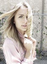 Madison Riley #556299 picture (Portrait Medium)