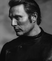 Mads Mikkelsen