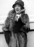 Mae Murray