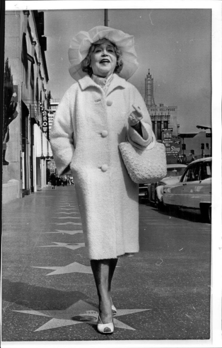 Mae Murray