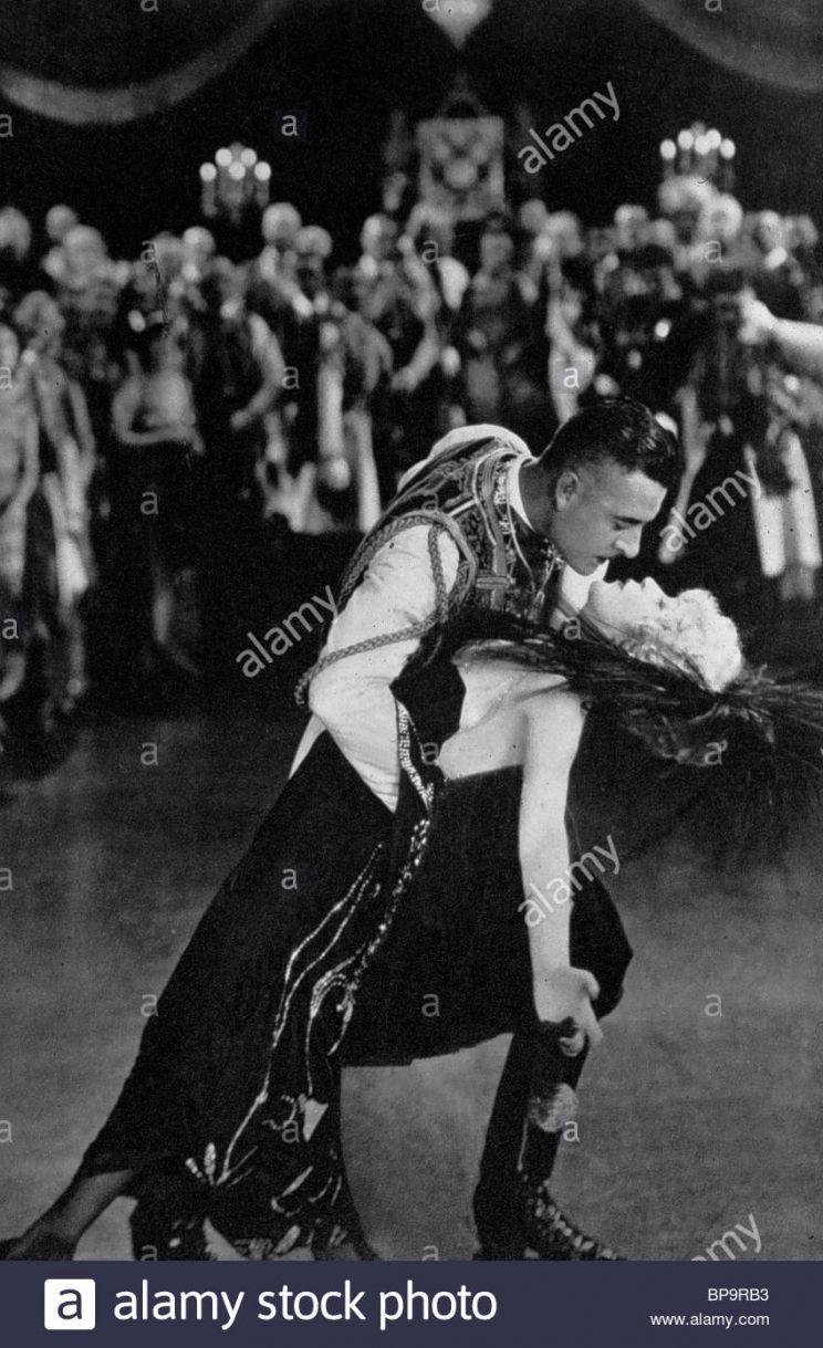 Mae Murray