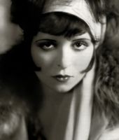 Mae Questel