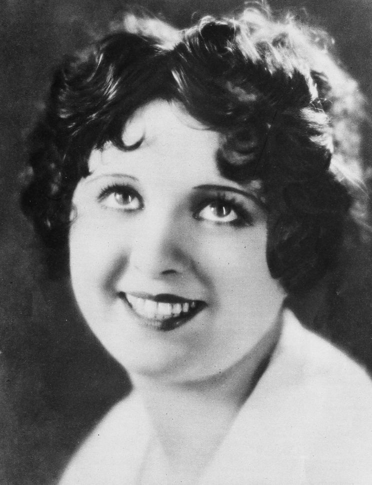 Mae Questel