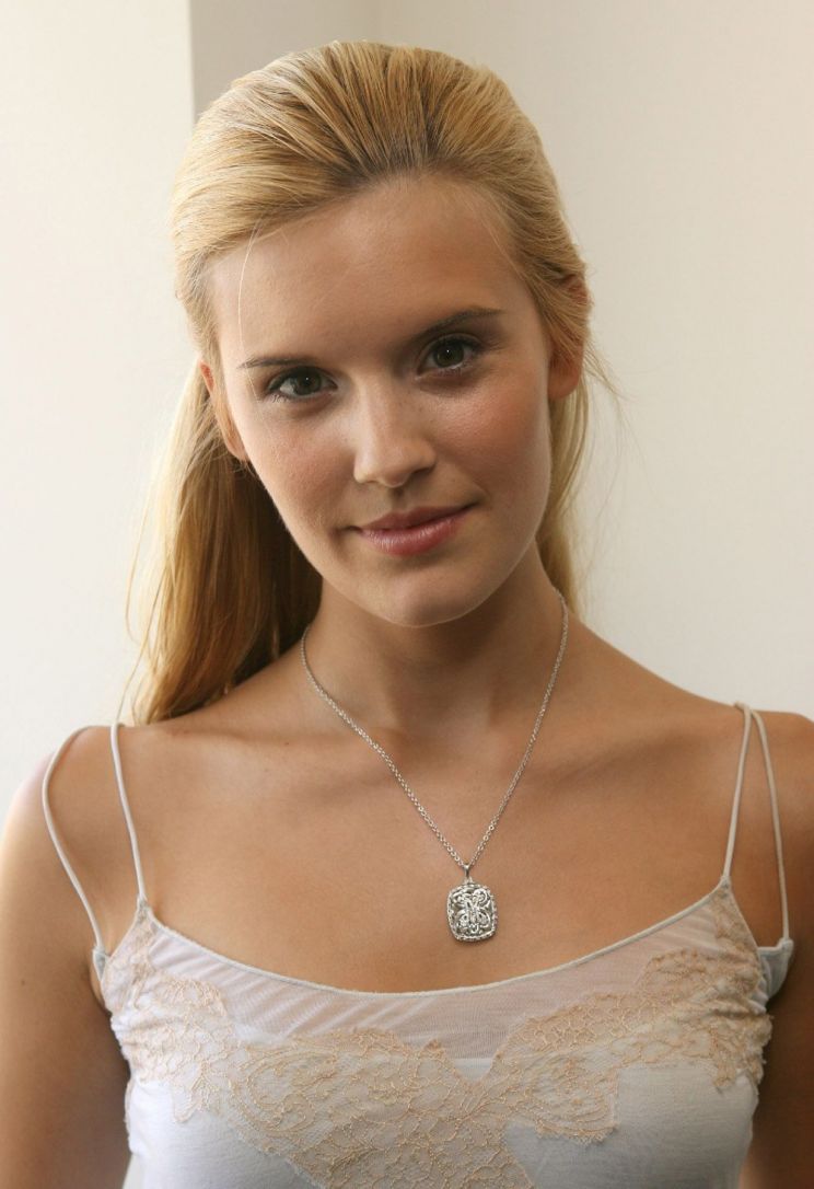 Maggie Grace