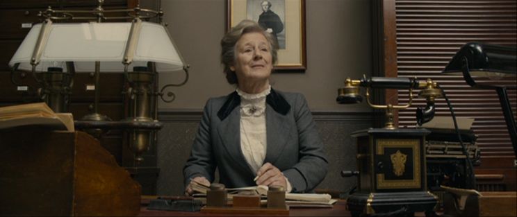 Maggie Steed