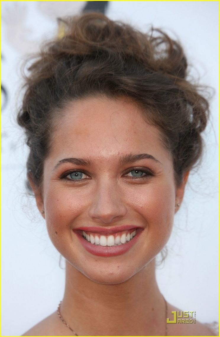 Maiara Walsh