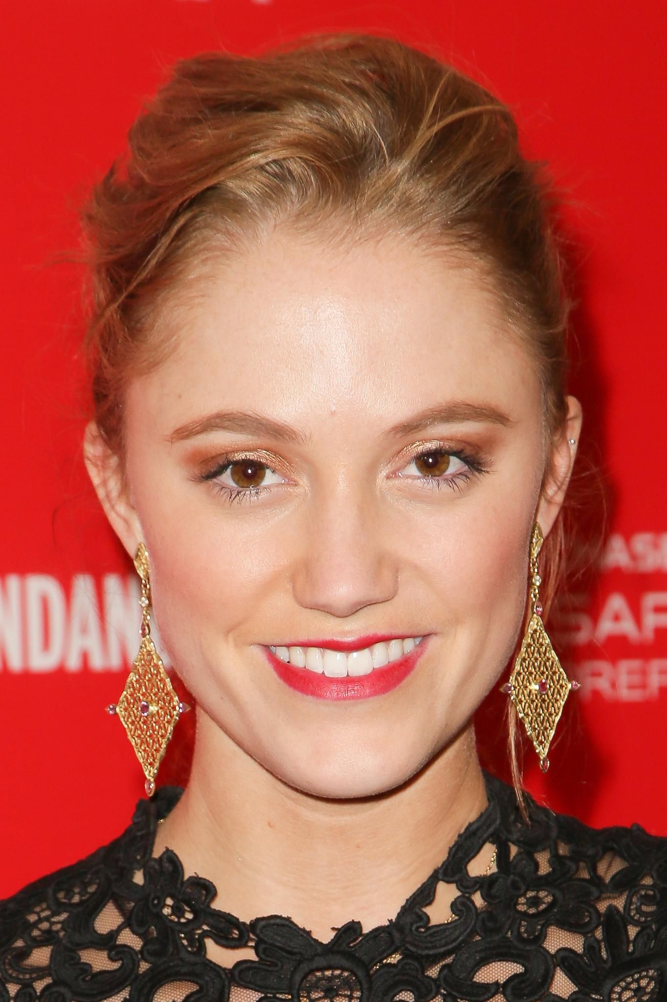 Maika Monroe Age