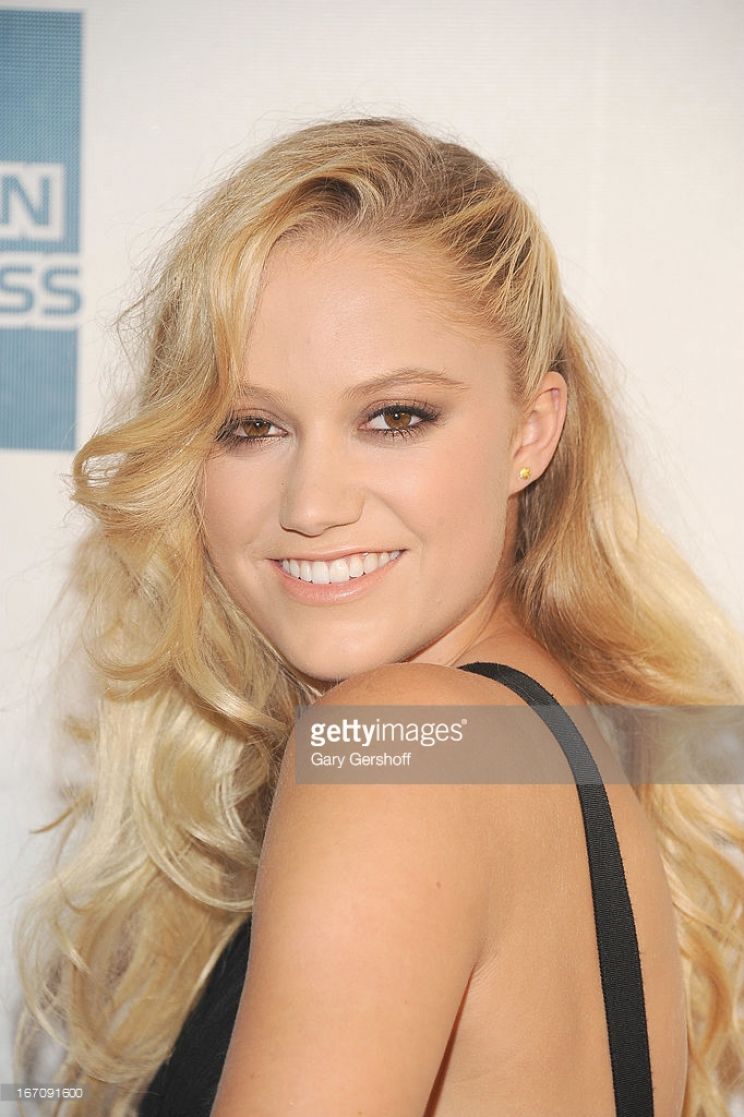 Maika Monroe