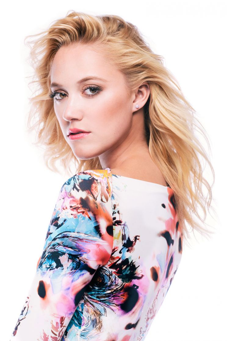 Maika Monroe