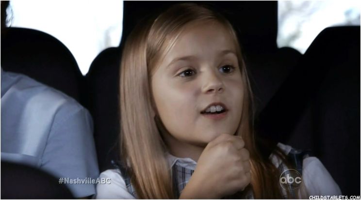 Maisy Stella