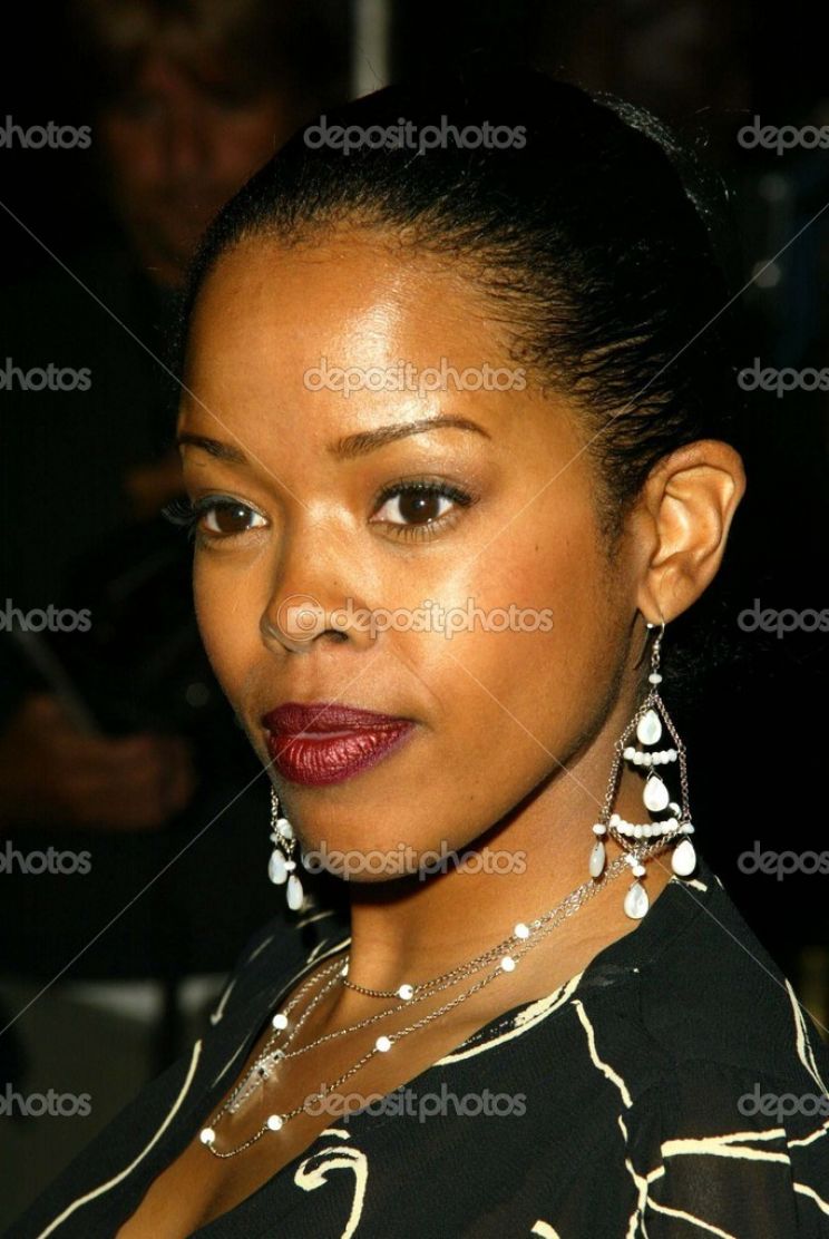 Malinda Williams.