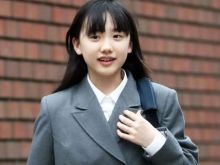 Mana Ashida photo