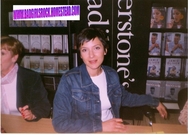 Mandana Jones
