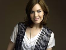 Mandy Moore photo