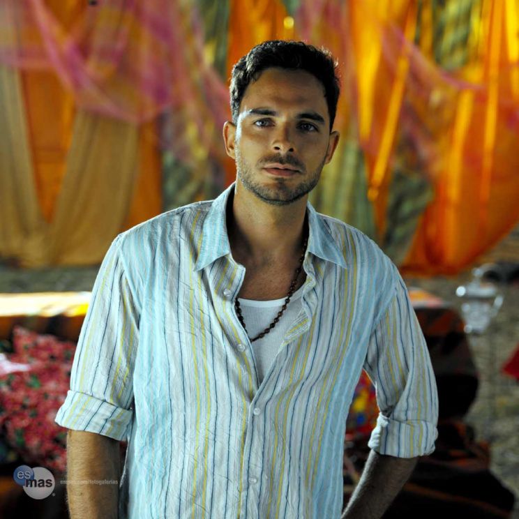 Manolo Cardona