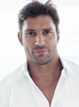 Manu Bennett