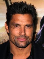 Manu Bennett