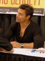 Manu Bennett