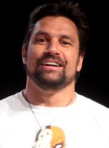 Manu Bennett