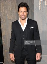 Manu Bennett