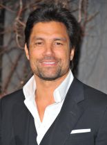 Manu Bennett