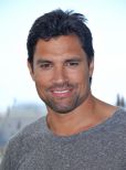 Manu Bennett