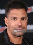 Manu Bennett