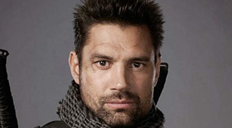 Manu Bennett