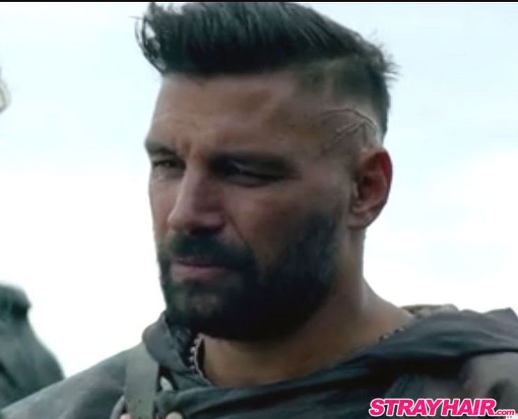 Manu Bennett