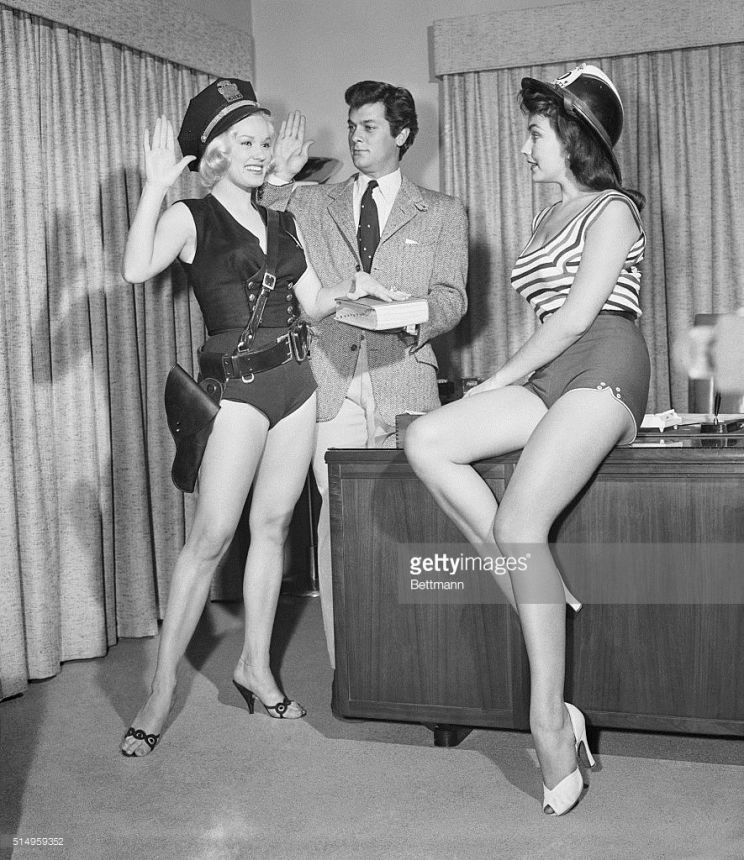 Mara Corday